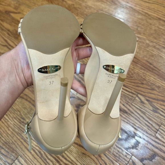 SARAH FLINT PERFECT SANDAL 100 - Like new!  Sand calf leather.  Size 37 - Picture 9 of 10